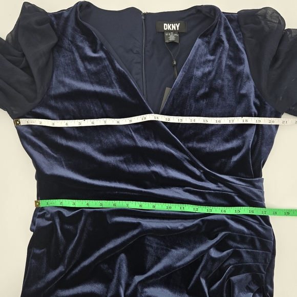 Elegant Navy Velvet DKNY Dress Size:14 NWT - Picture 9 of 9